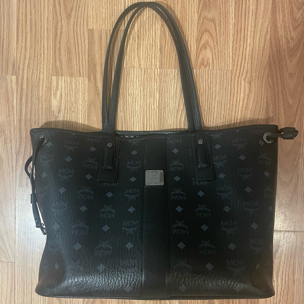 MCM BLACK TOTE BAG